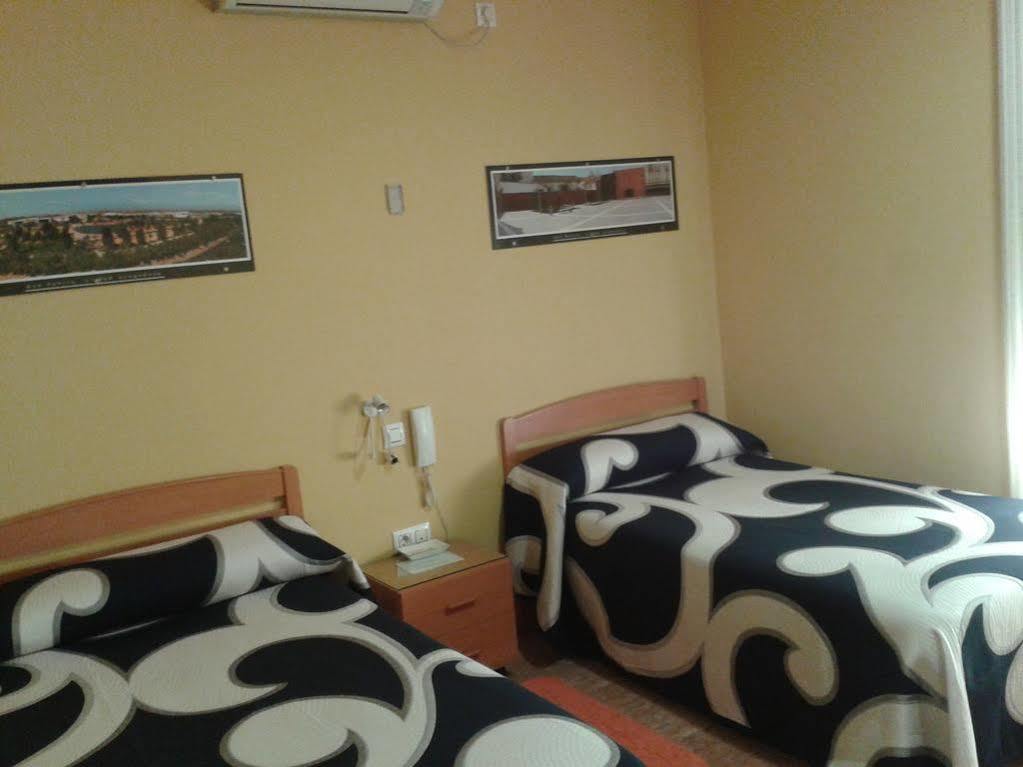 Hostal Restaurante El Paraiso ドン・ベニート エクステリア 写真
